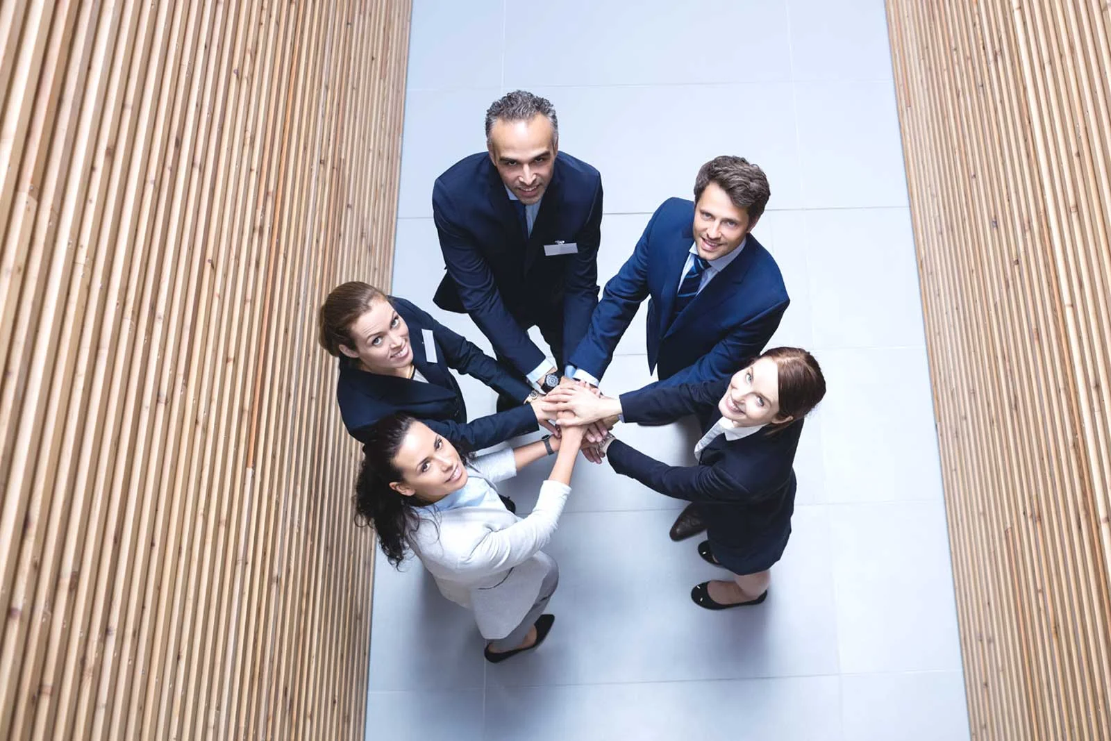 mutari-firme-comanda mutari-firme-comanda